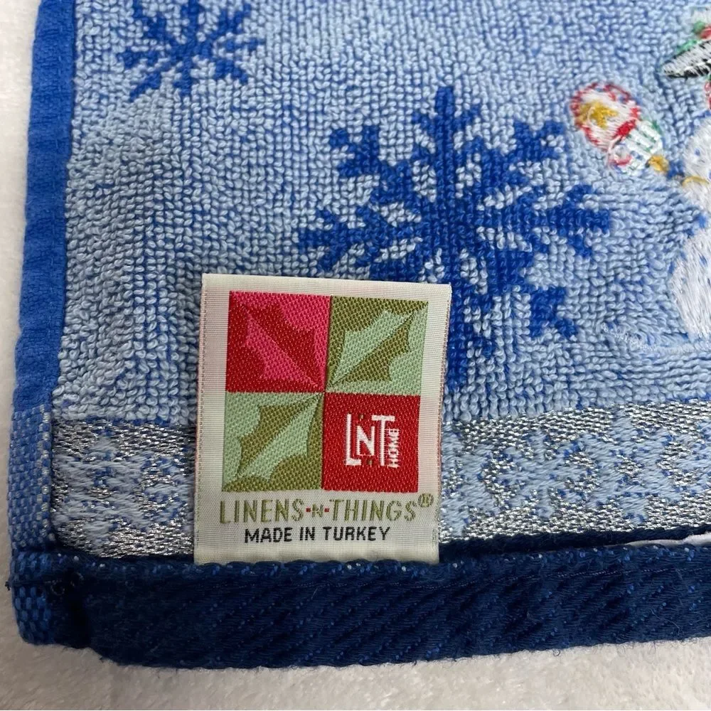 Linens N Things Hand Towels Set of 2 Snowman Holiday Christmas Blue White Red
